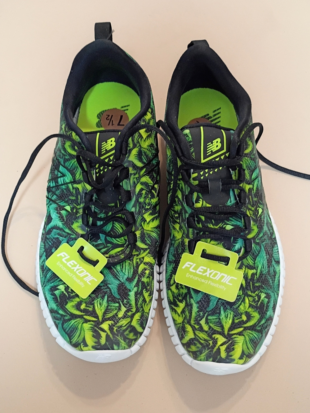 New Balance 99v1 Flexonic Training Shoes Green Black Size 7.5 NWOT
